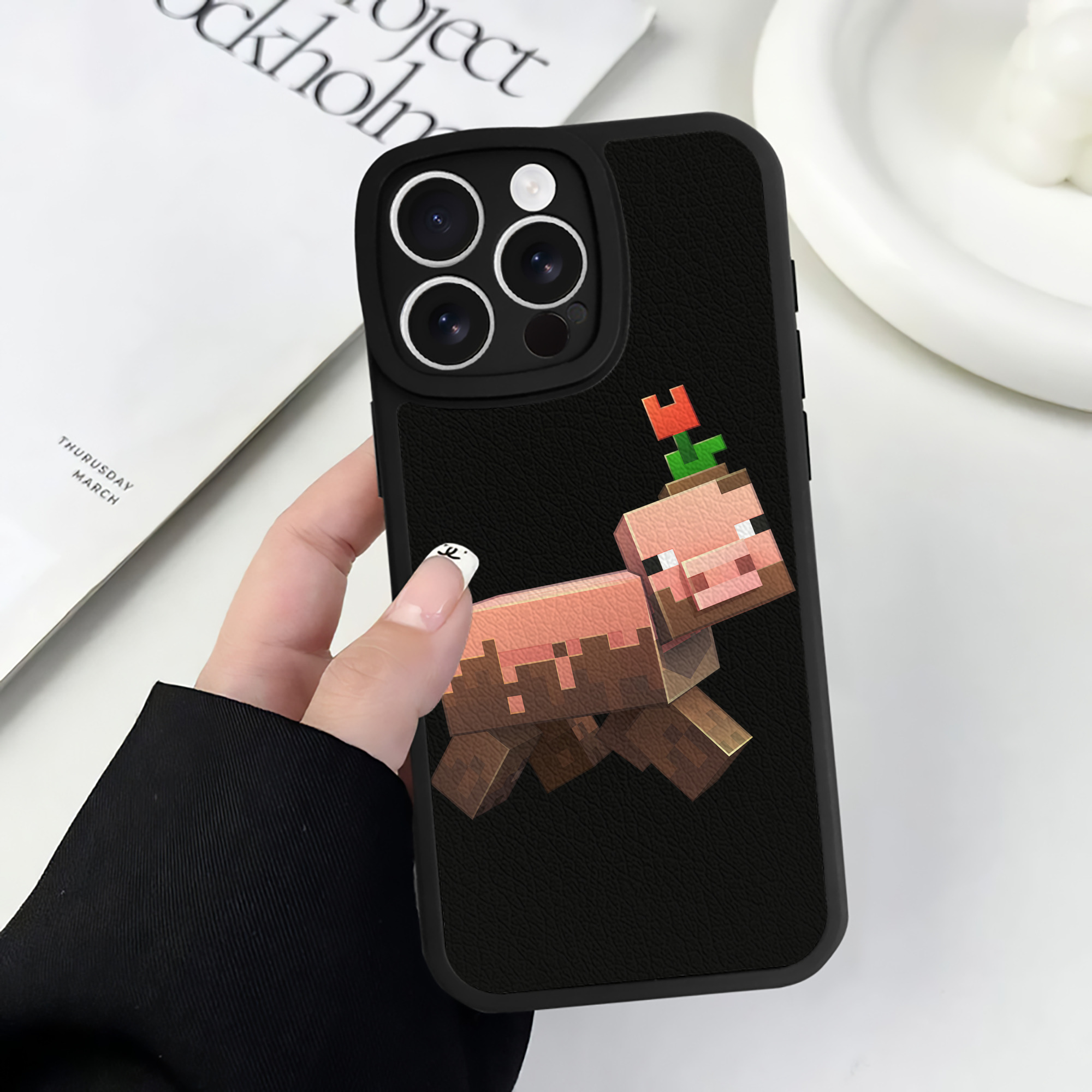 （画像用） マインクラフト ブロックの世界 Minecraft MC Block world 【iPhone 16シリーズ対応】シリコンスマホケース（レザー調） 材質：シリコン